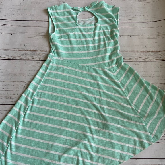 asymmetrical light blue and white striped dress! - Picture 4 of 4